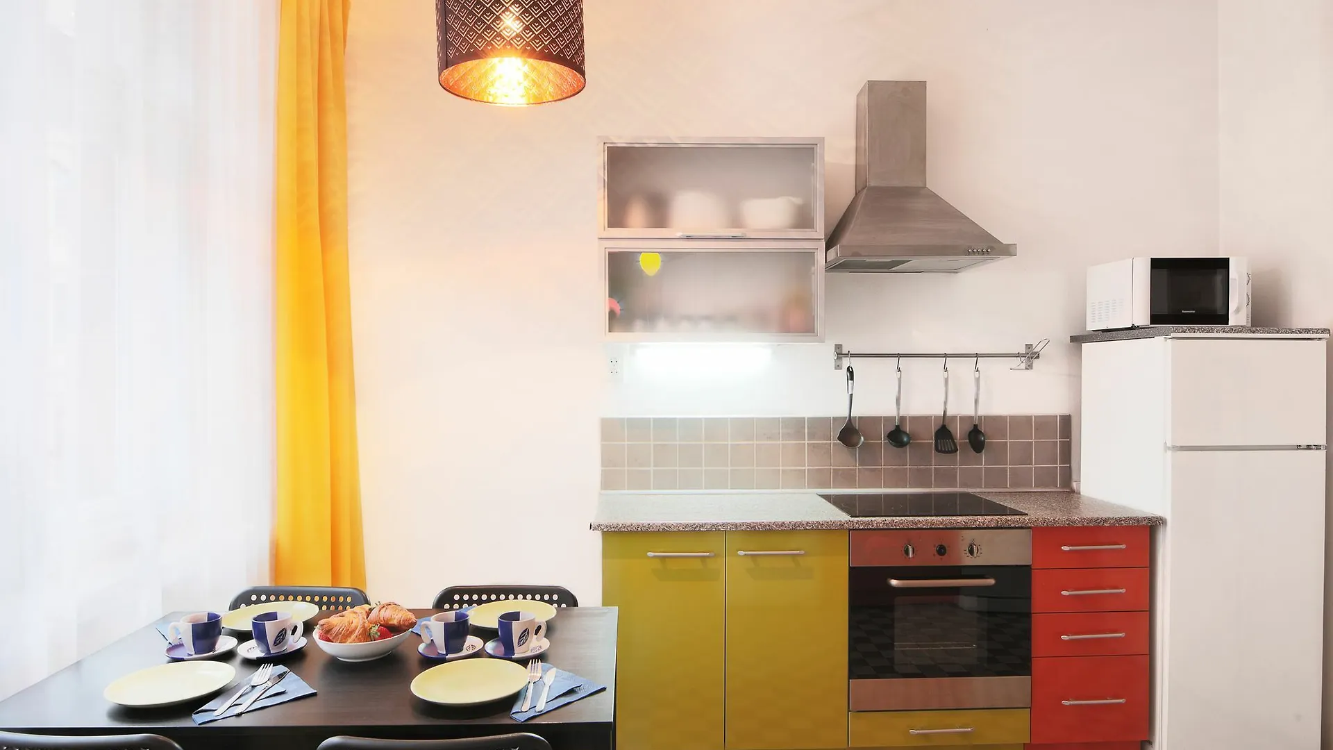 City Center Apartment For 7 People Walking Distance To Old Town By Eas Prága