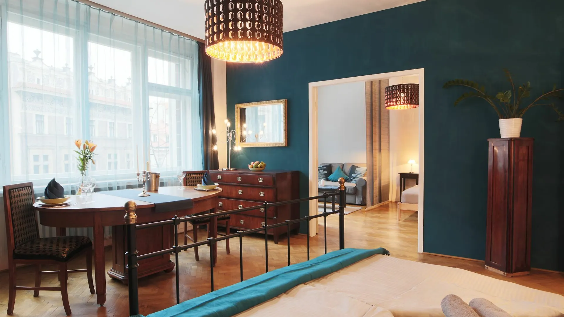 City Center Apartment For 7 People Walking Distance To Old Town By Eas Prága Csehország