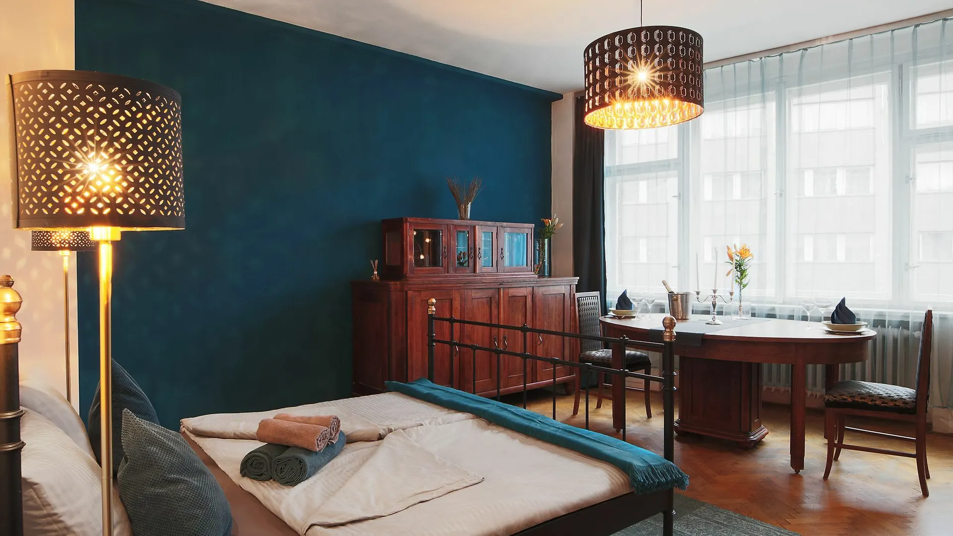 City Center Apartment For 7 People Walking Distance To Old Town By Eas Prága 0*,  Csehország